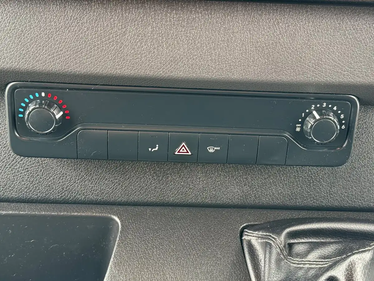 2020-mercedes-benz-sprinter-20cdi-315-l1h1-progressive-big-21