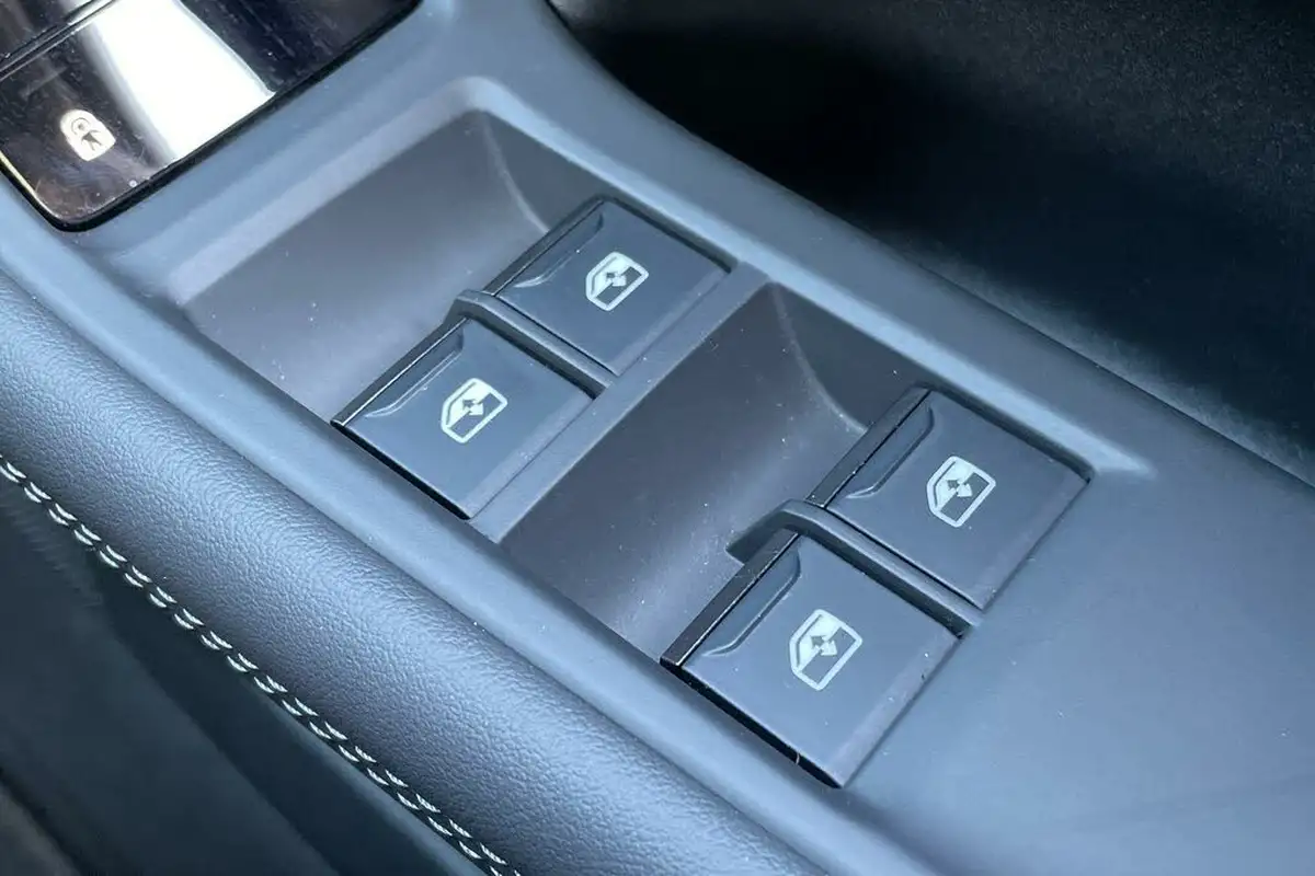 2024-audi-a5-20-tdi-edition-1-saloon-big-15