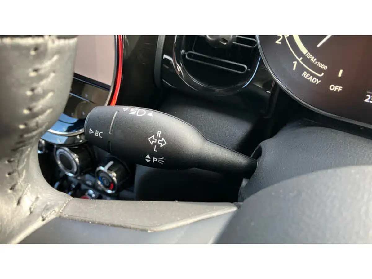 2021-mini-cooper-15-cooper-classic-hatchback-5d-big-24