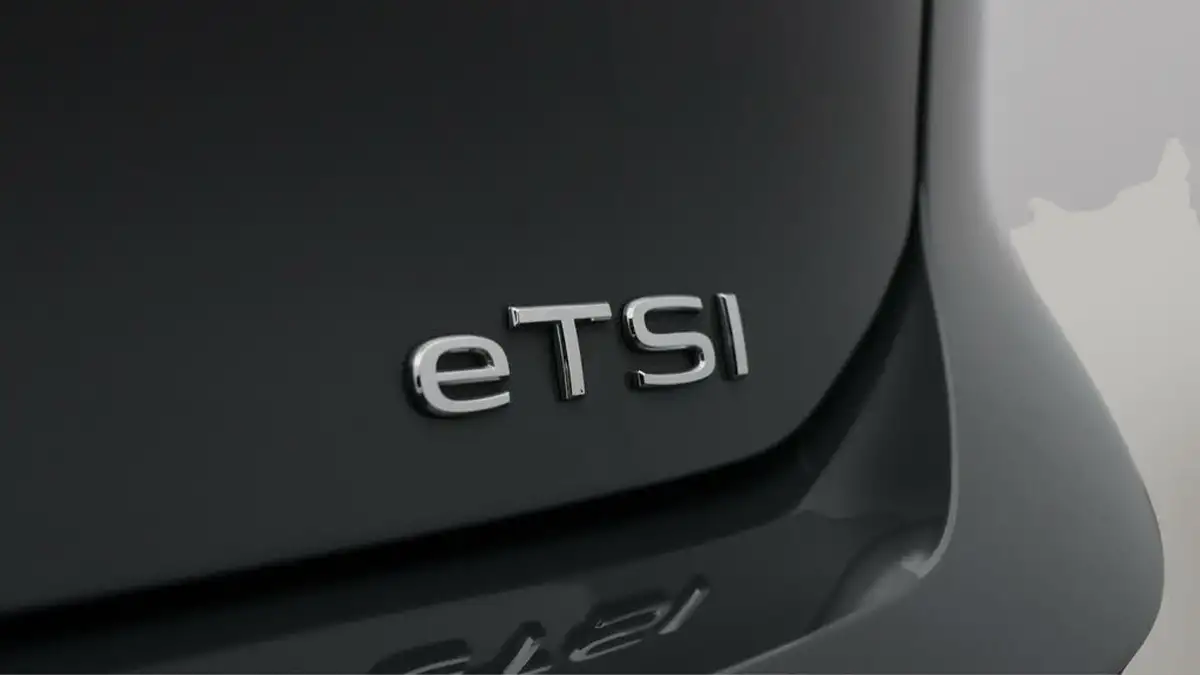 2021-volkswagen-golf-15-etsi-life-150ps-hatchback-big-34