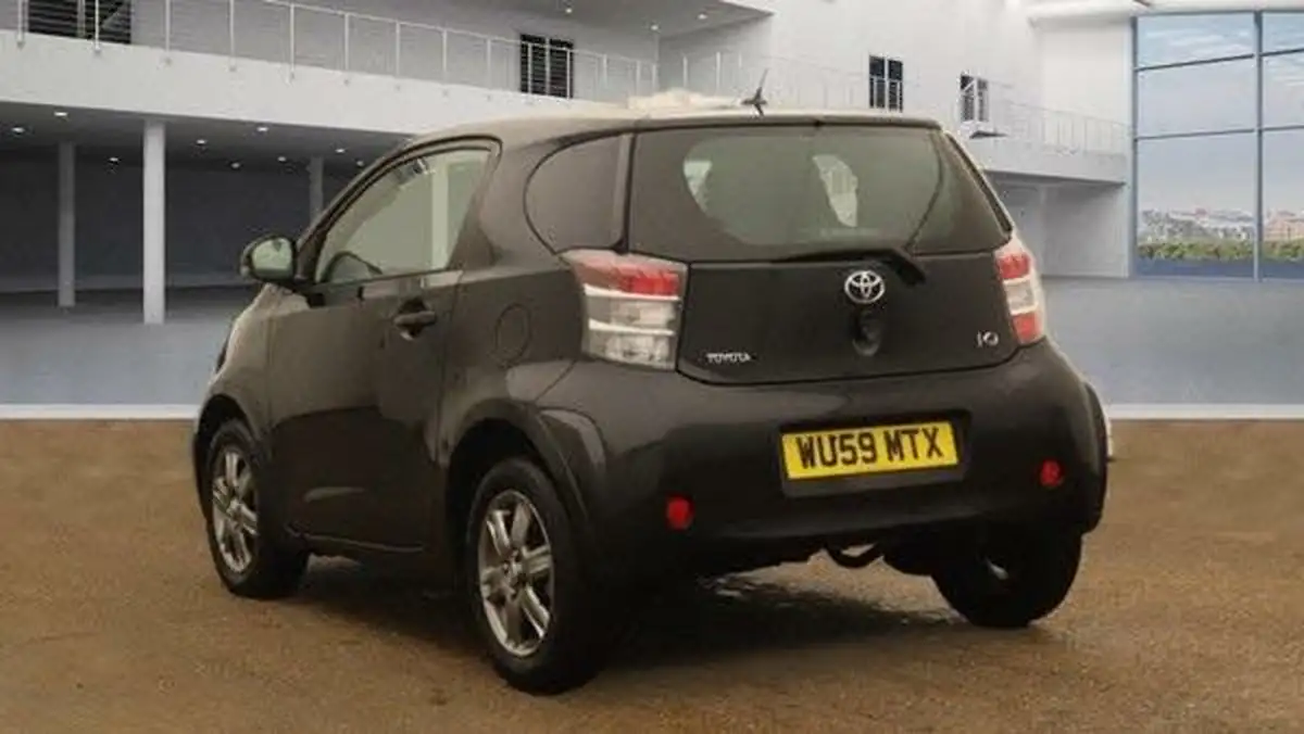 2009-toyota-iq-10-2-big-2