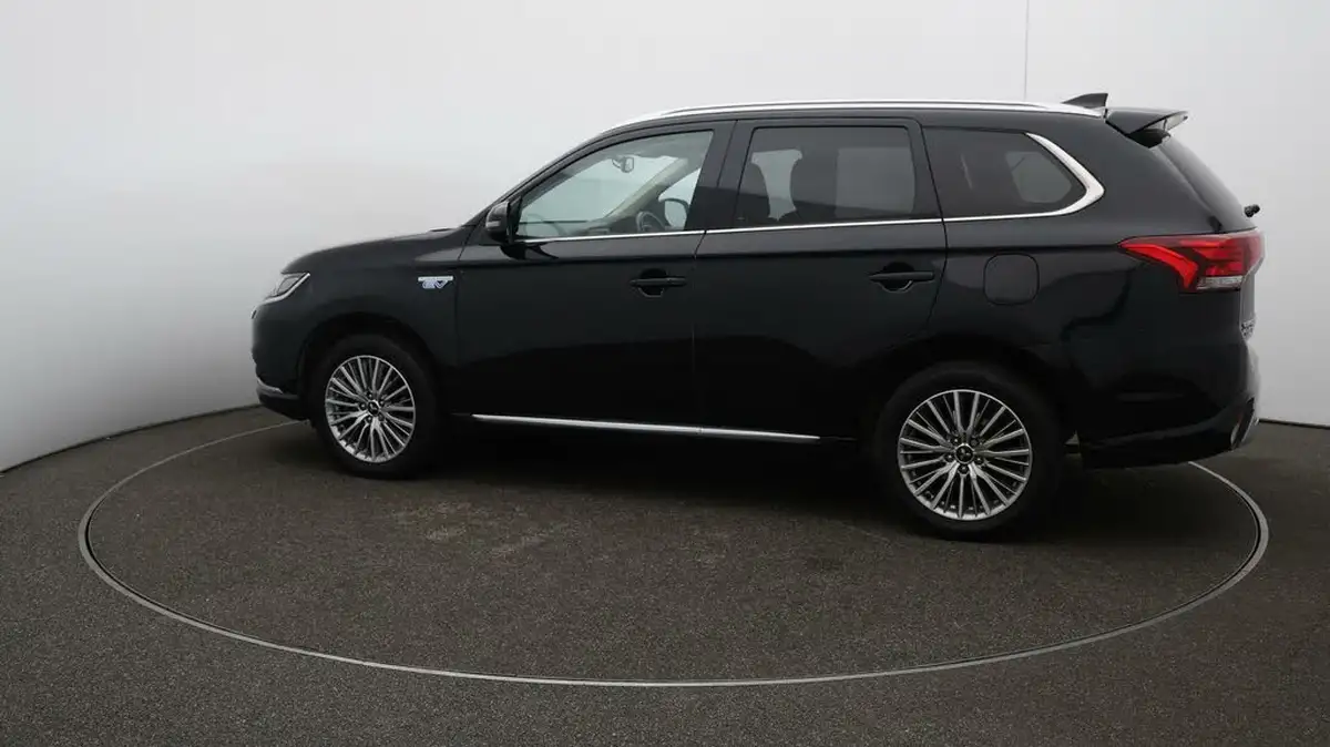 2020-mitsubishi-outlander-24-design-phev-big-44