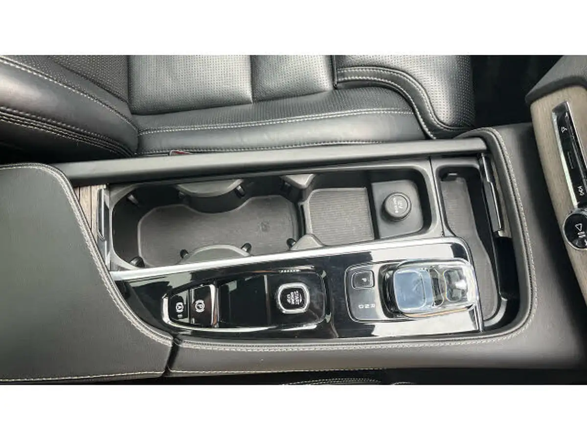 2022-volvo-xc90-20-t8-inscription-pro-455bhp-big-46