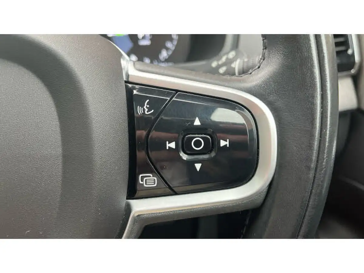 2022-volvo-xc90-20-t8-inscription-pro-455bhp-big-18