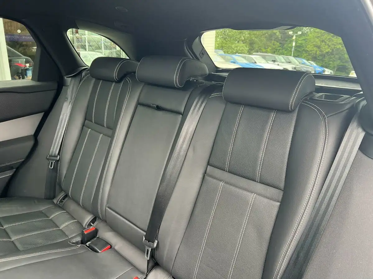 2022-land-rover-range-rover-velar-20-d200-velar-big-16