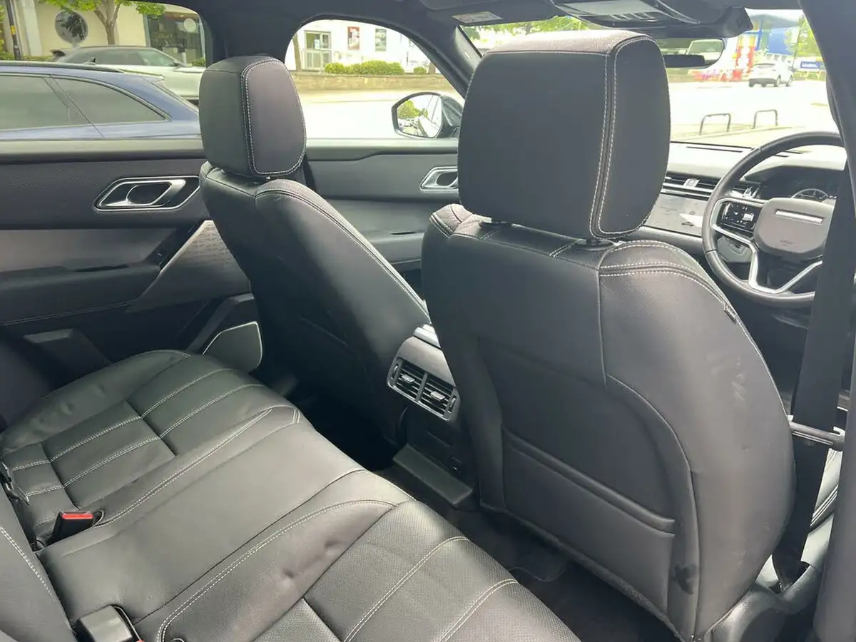 2022-land-rover-range-rover-velar-20-d200-velar-big-40