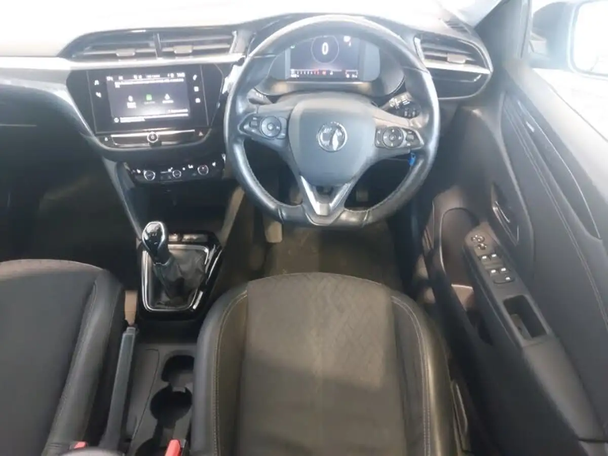 2022-vauxhall-corsa-12i-elite-edition-big-2