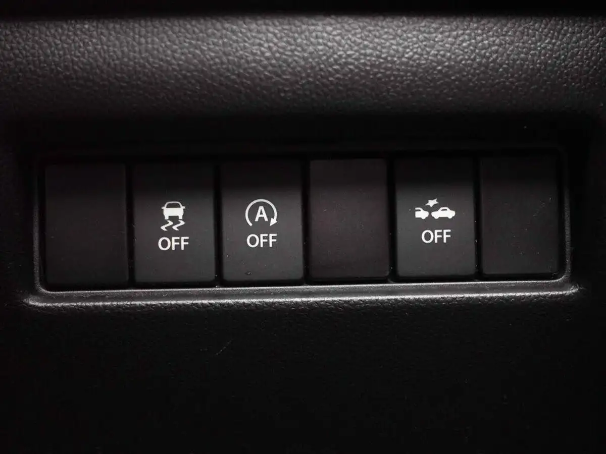 2021-suzuki-swift-12-dualjet-sz-l-big-40