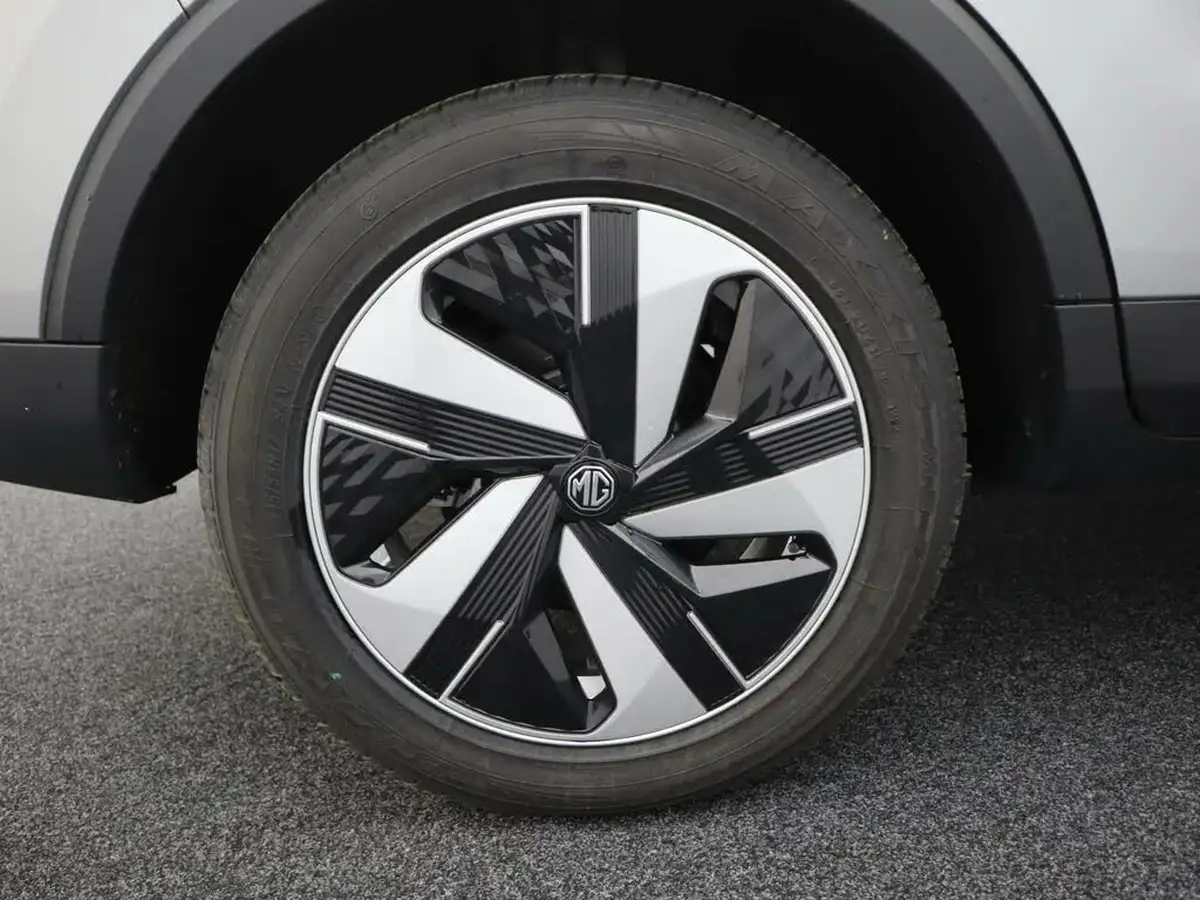 2024-mg-zs-suv-e-trophy-connect-ev-176ps-big-6