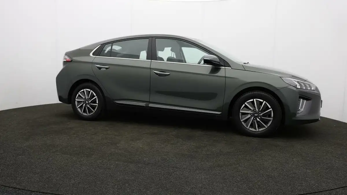 2022-hyundai-ioniq-e-premium-electric-big-41