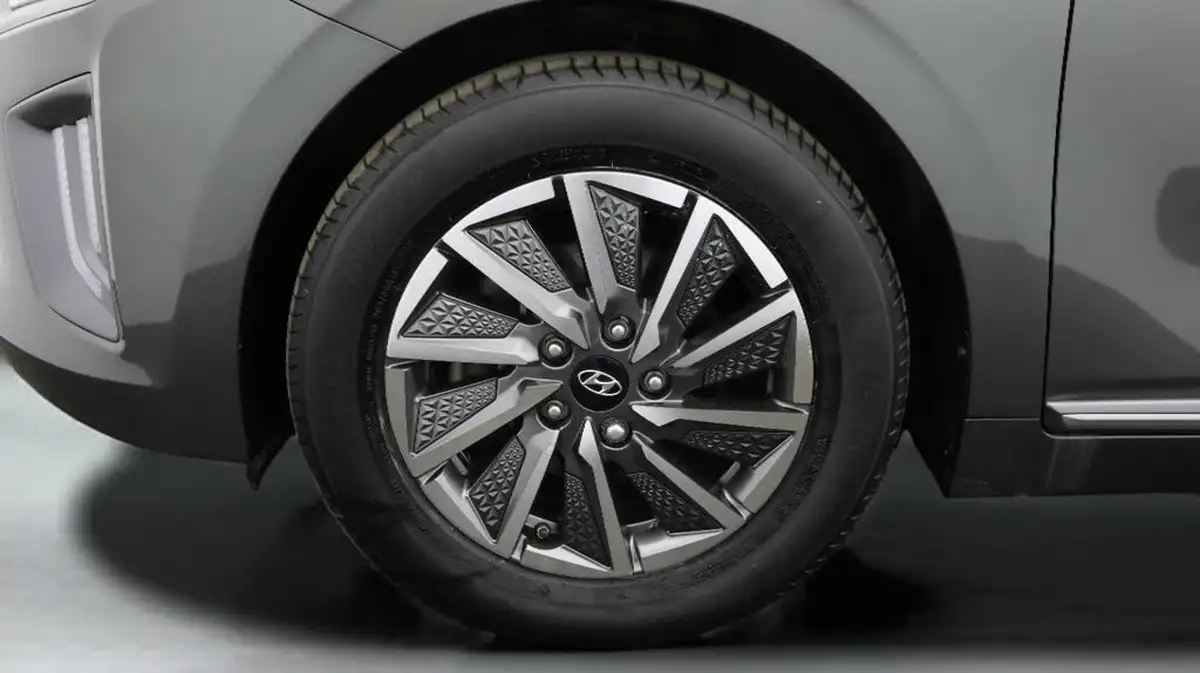 2022-hyundai-ioniq-e-premium-electric-big-17
