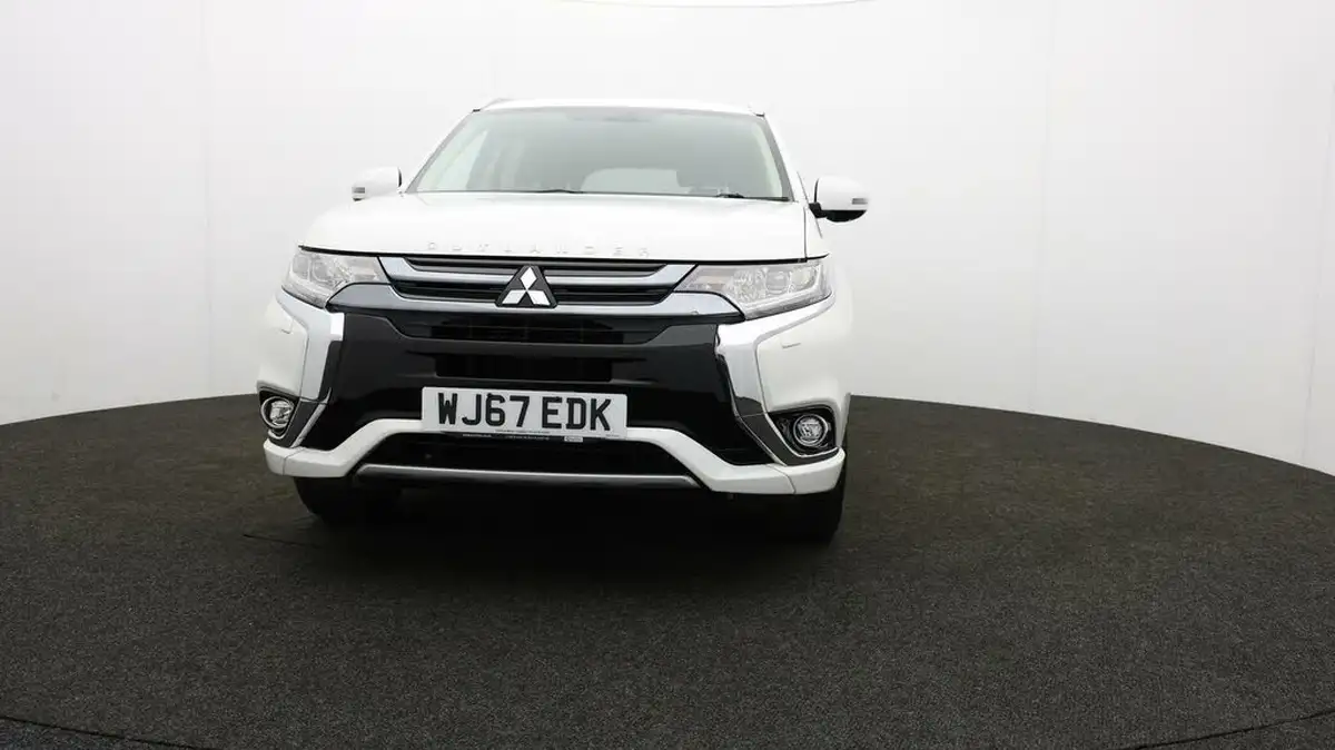 2017-mitsubishi-outlander-20-4h-phev-big-54