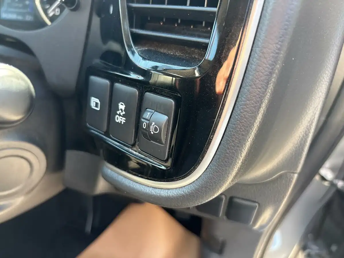 2020-mitsubishi-outlander-24-reflex-plus-commercial-big-27