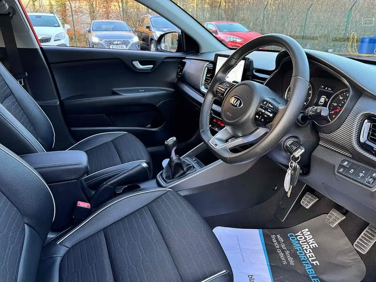 2021-kia-stonic-10-t-gdi-gt-line-big-14