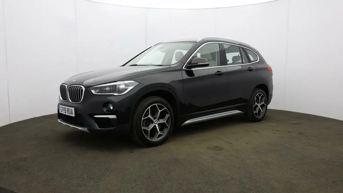 2019-bmw-x1-20-sdrive-20i-xline-sdrive-20i-big-35
