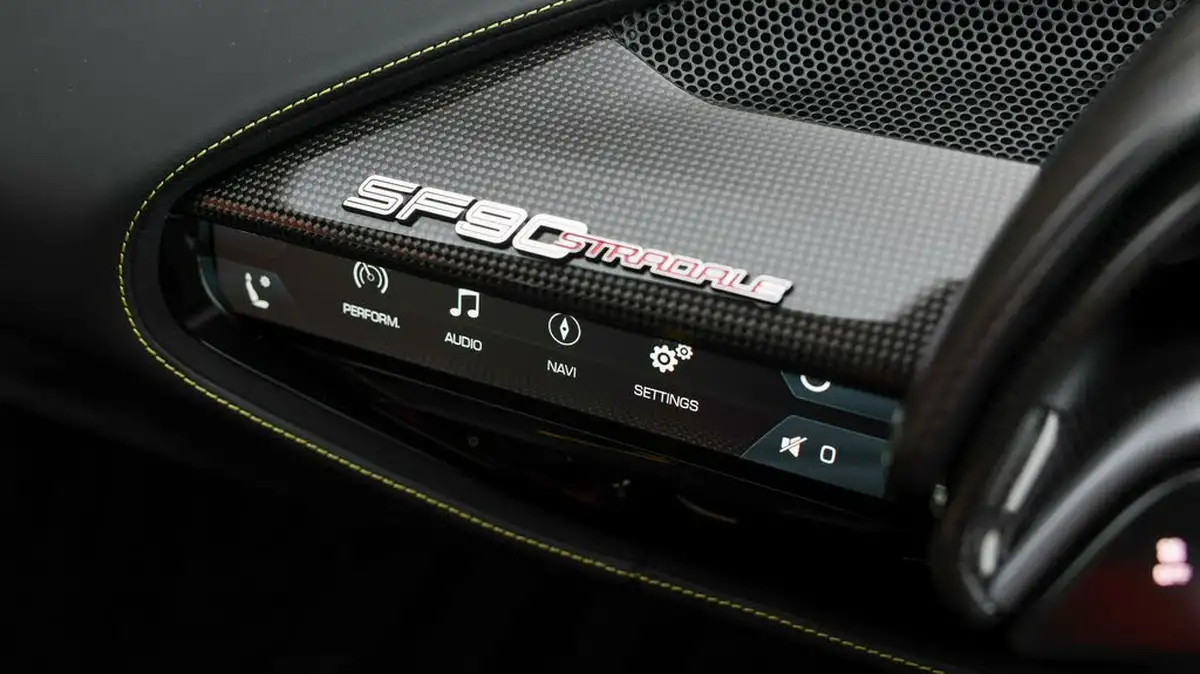 2021-ferrari-sf90-stradale-big-42