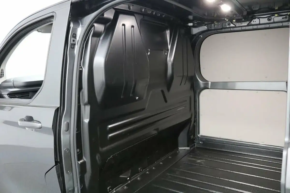 2023-ford-transit-custom-20tdci-320-l1h1-limited-136pseu6e-panel-van-1996cc-auto-big-13