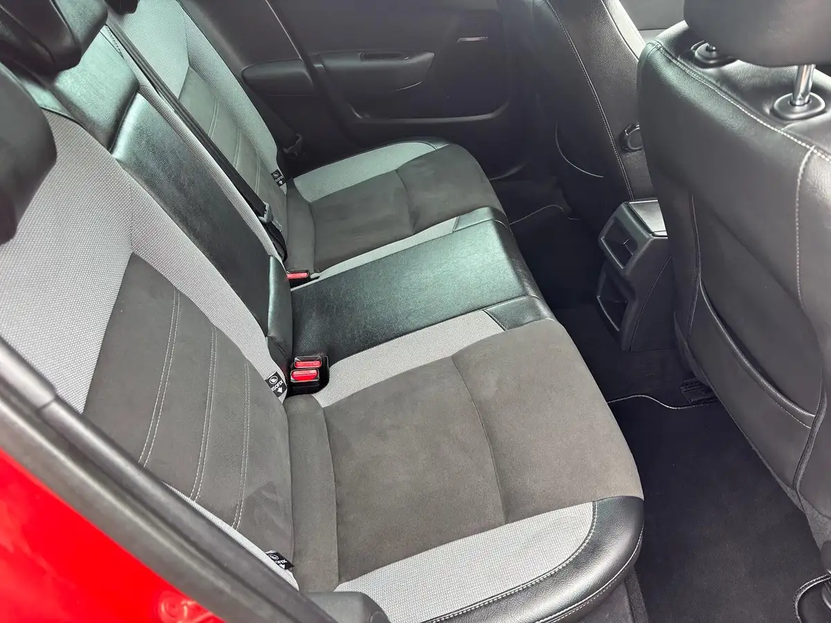 2015-ds-ds-4-16bluehdi-crossback-big-12
