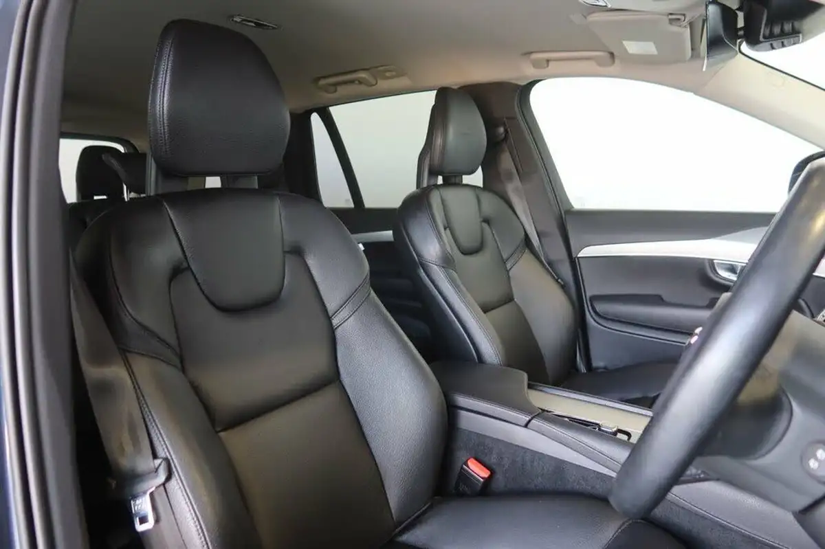 2021-volvo-xc90-20td-b5-momentum-big-12
