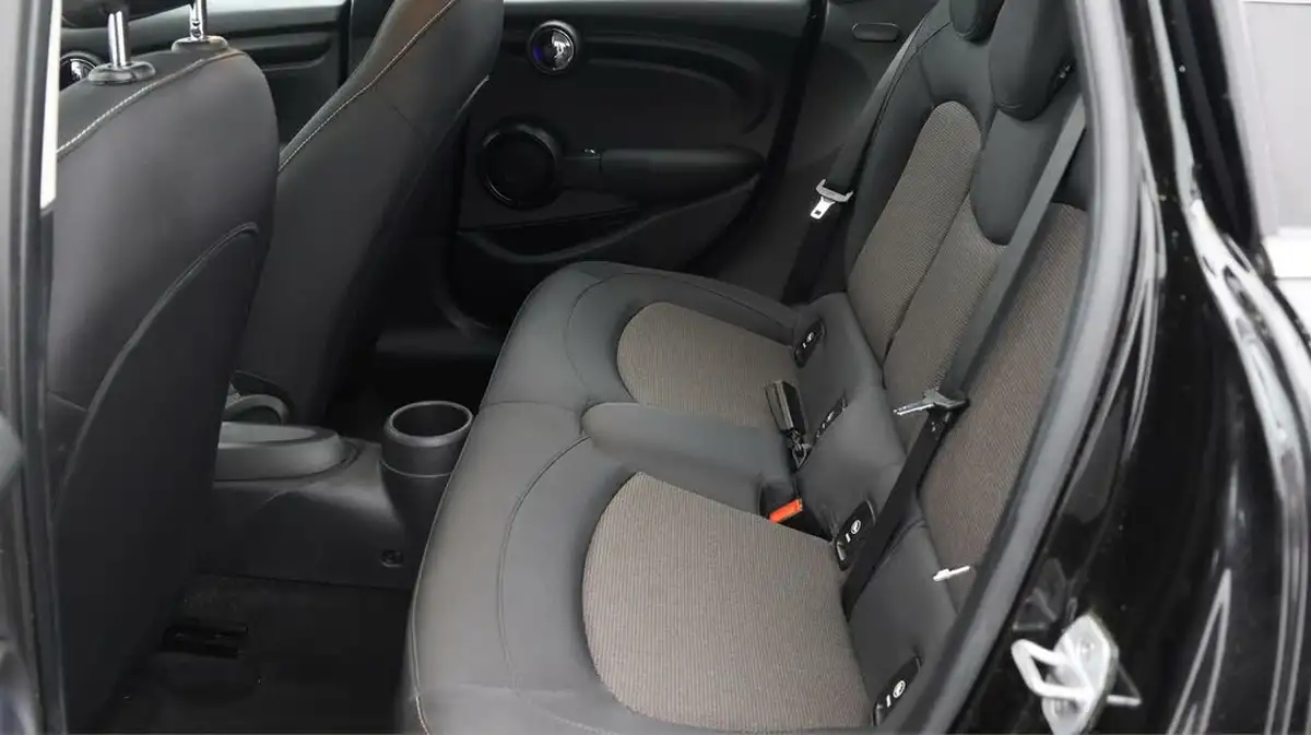 2020-mini-cooper-15-one-classic-5d-auto-big-15