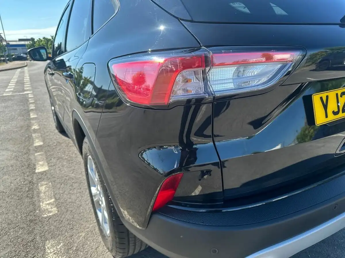 2022-ford-kuga-15t-zetec-big-32