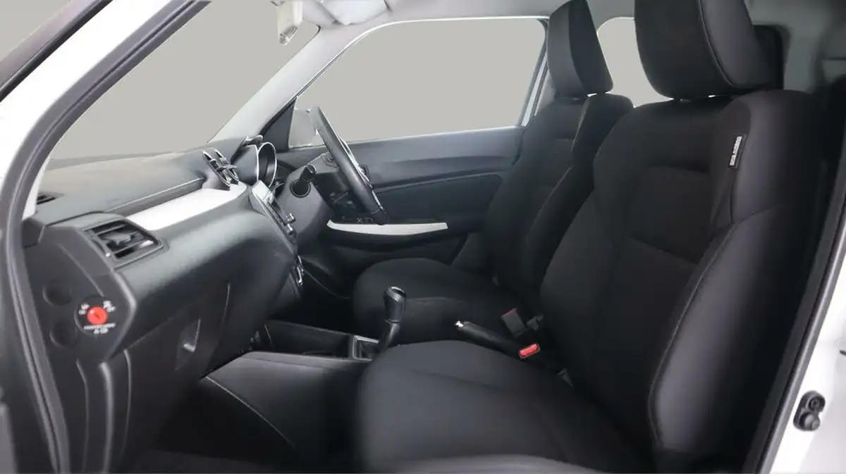 2019-suzuki-swift-12-dualjet-attitude-big-13