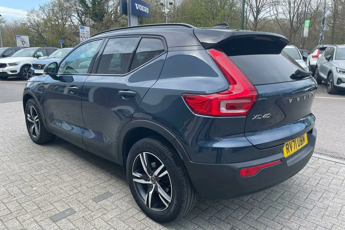 2021-volvo-xc40-15-t3-r-design-161bhp-auto-big-8