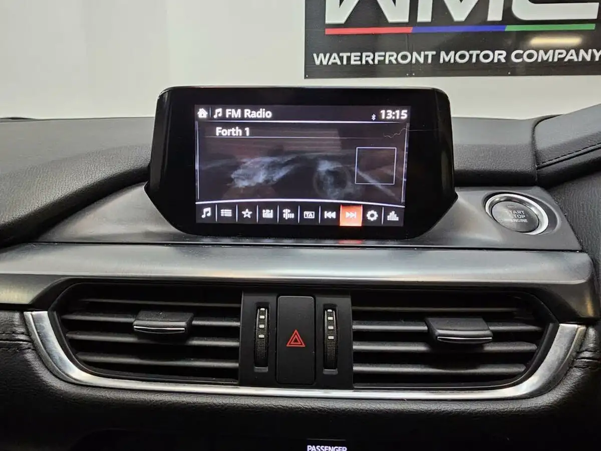 2016-mazda-mazda6-20-se-nav-big-15