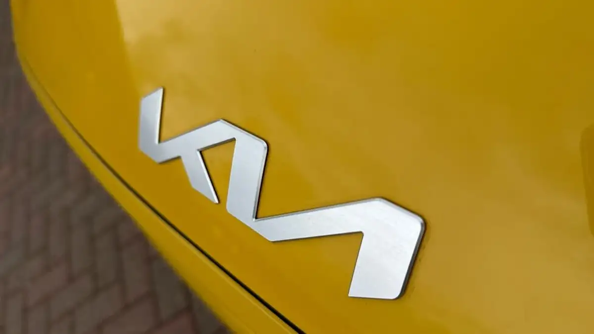 2022-kia-stonic-10-t-gdi-2-big-13