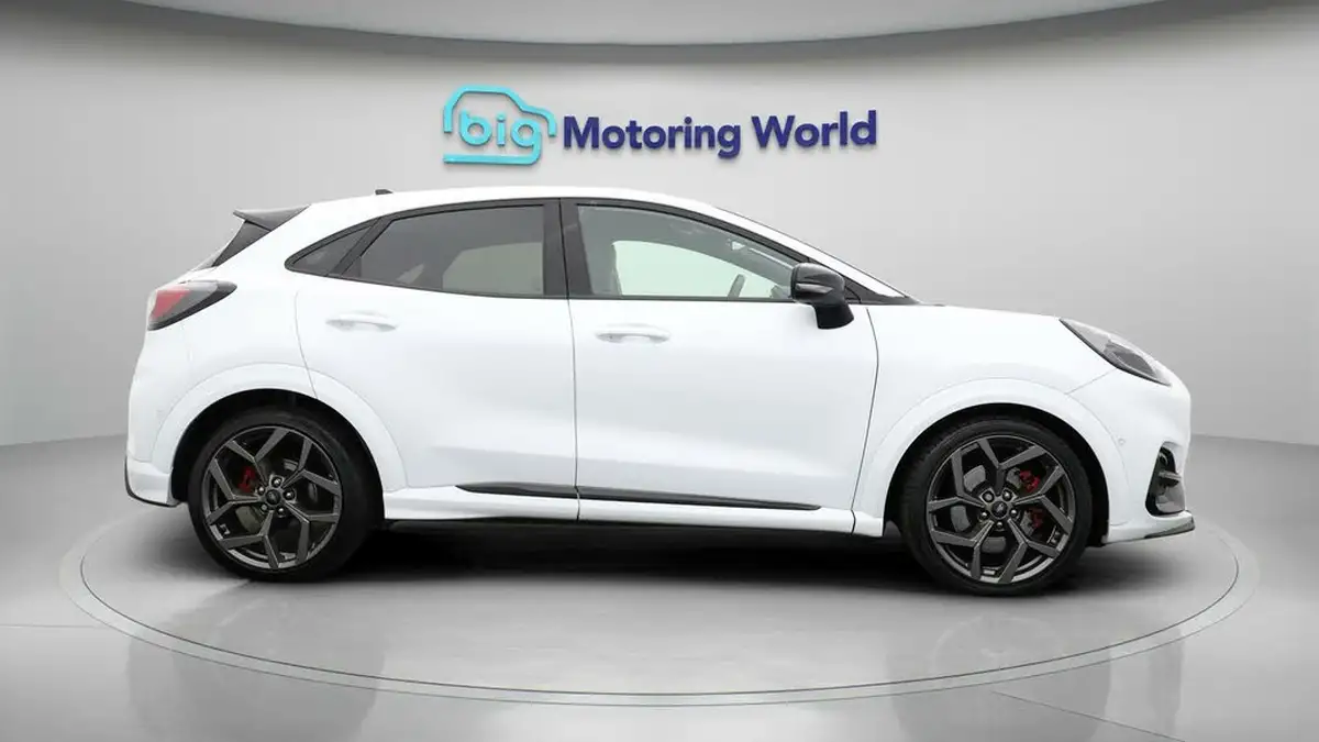 2022-ford-puma-suv-15-st-big-7