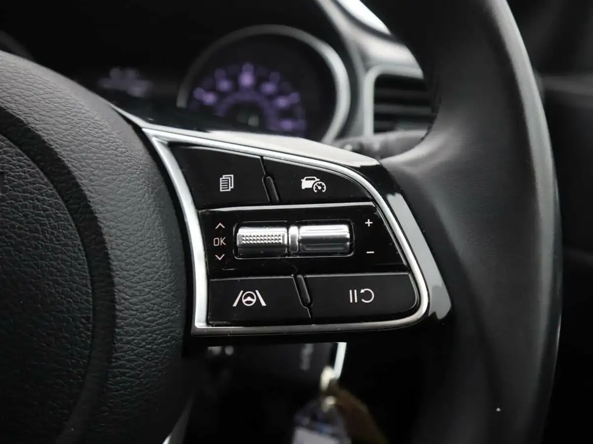 2024-kia-xceed-15-t-gdi-2-138bhp-big-32