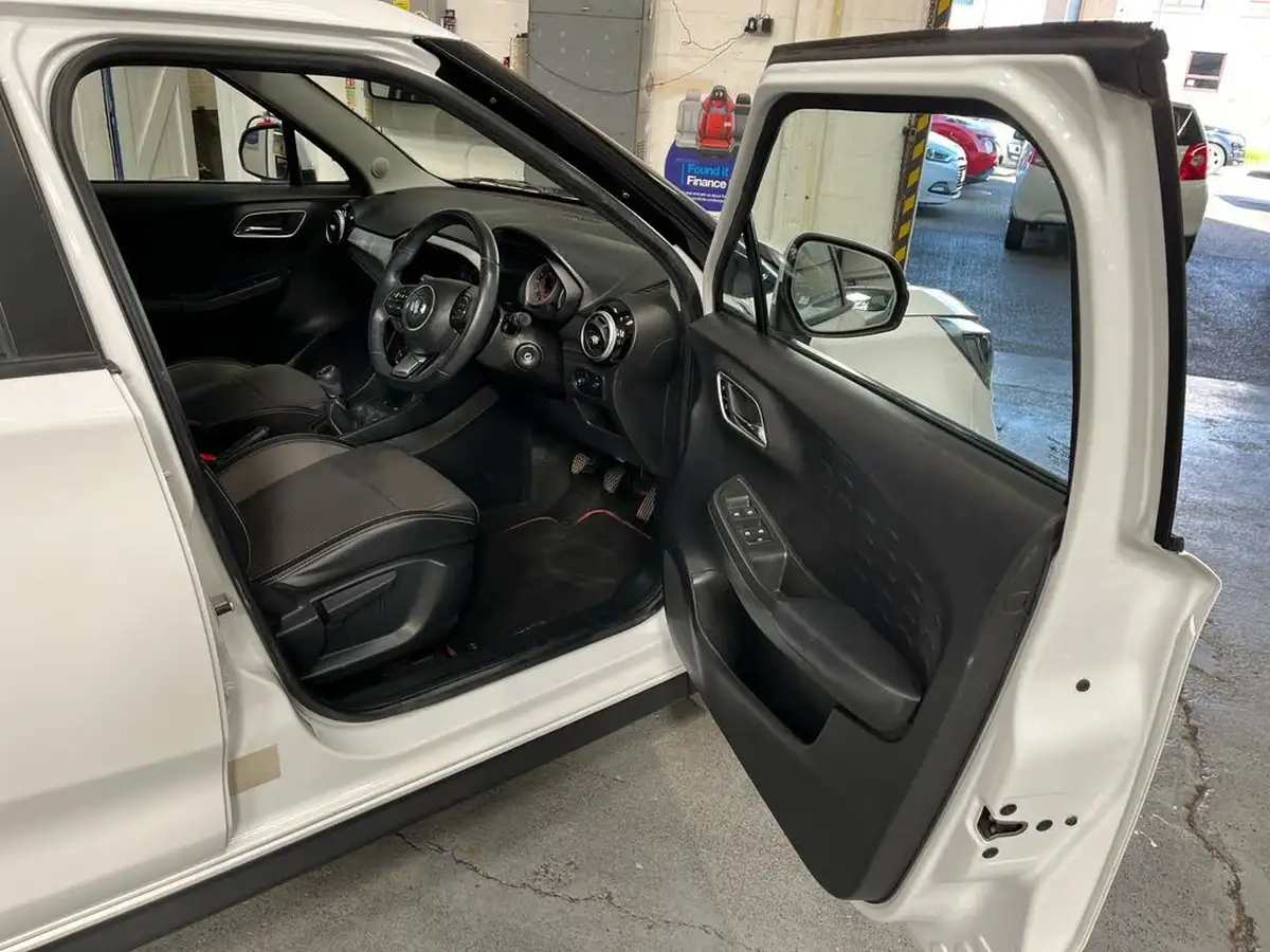 2021-mg-mg3-15-vti-tech-exclusive-nav-big-16