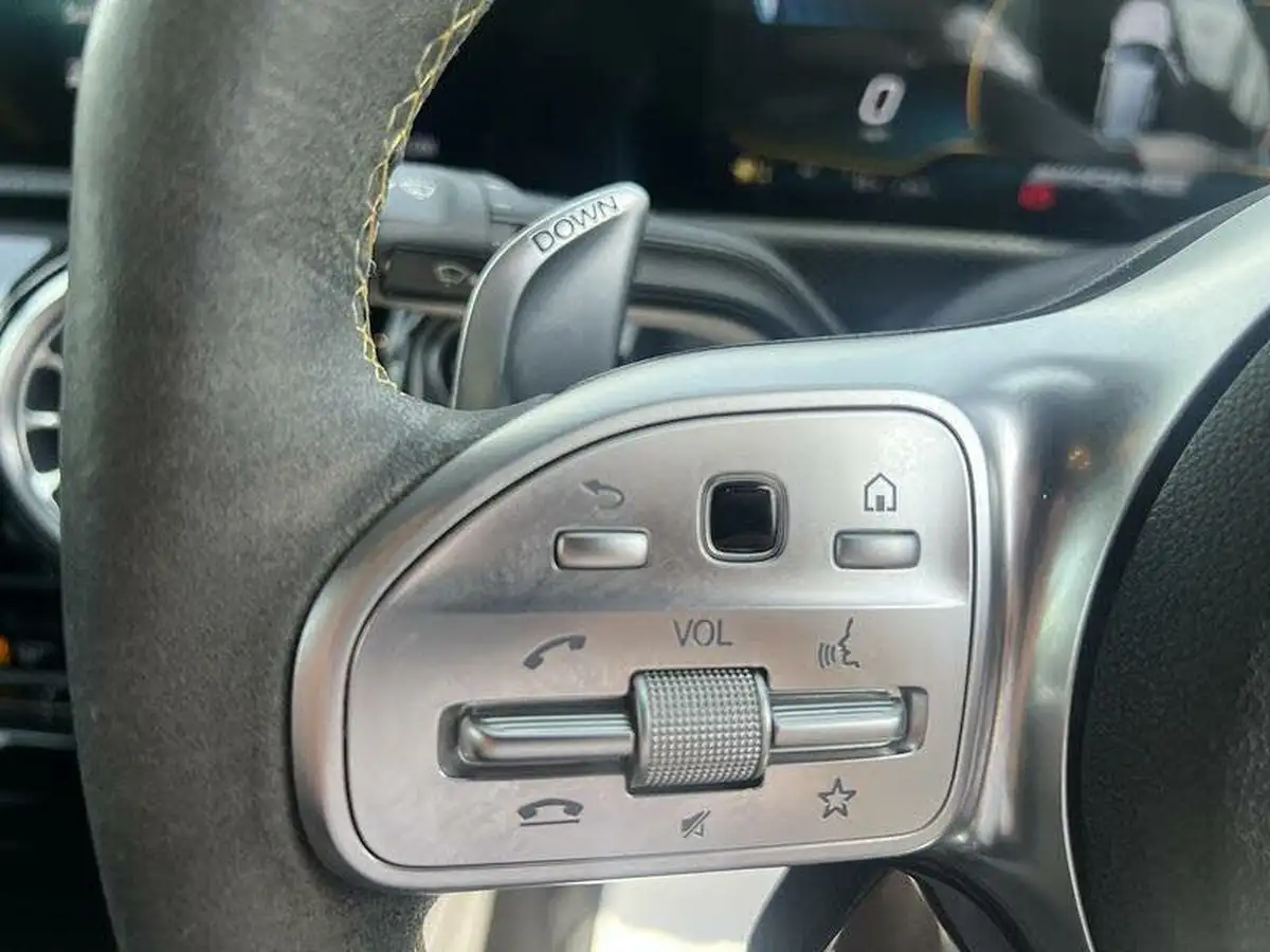2020-mercedes-benz-a-class-20-a45-s-amg-big-26