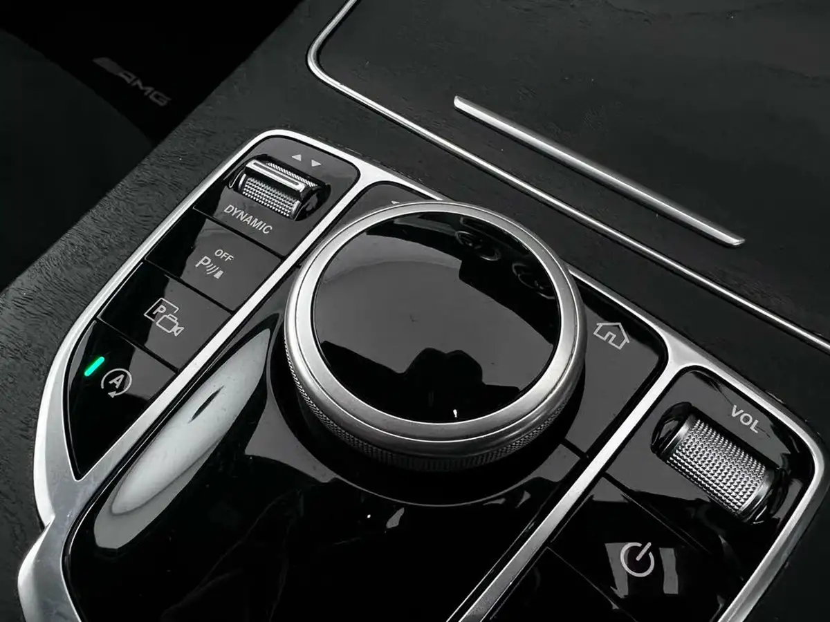 2018-mercedes-benz-c-class-15-c200-amg-line-ss-estate-5d-big-48