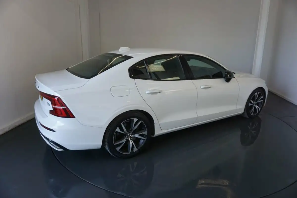 2019-volvo-s60-20-t5-r-design-plus-big-9