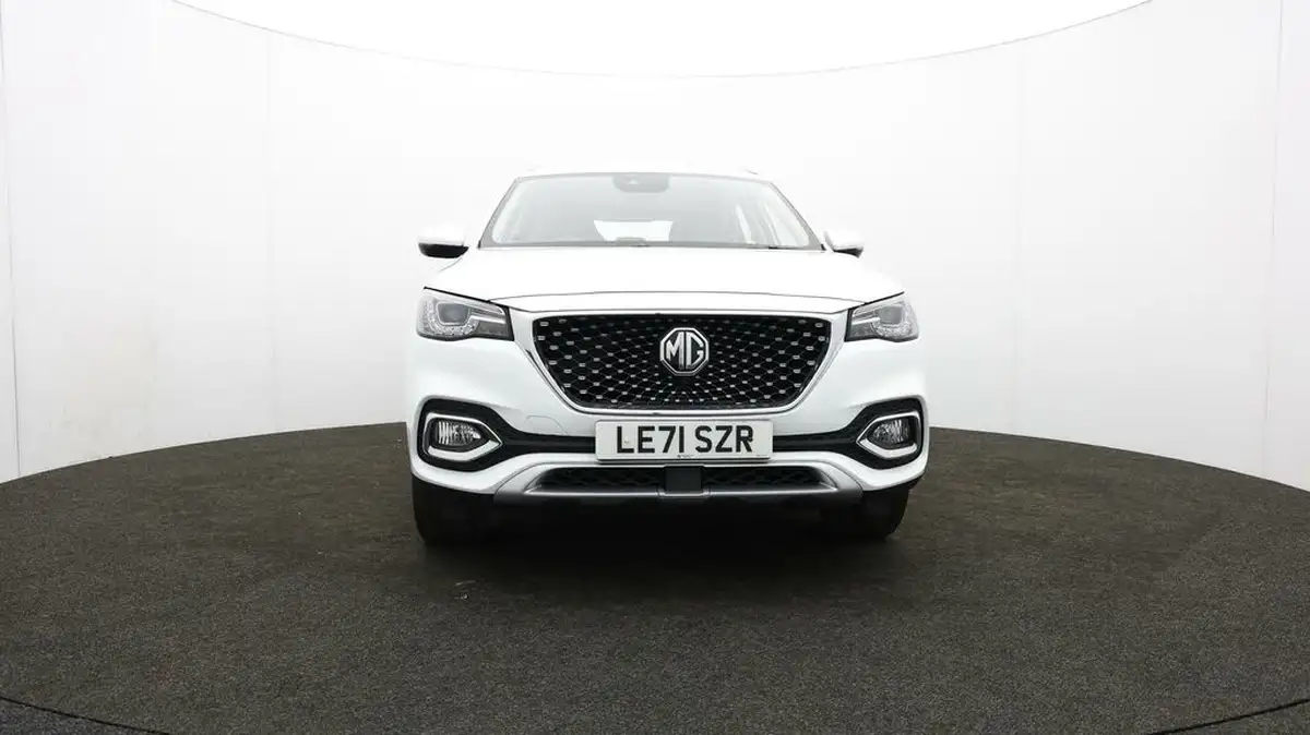 2022-mg-hs-15t-gdi-exclusive-162ps-big-53