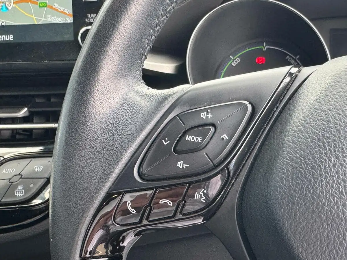2022-toyota-c-hr-20-vvt-i-excel-big-24