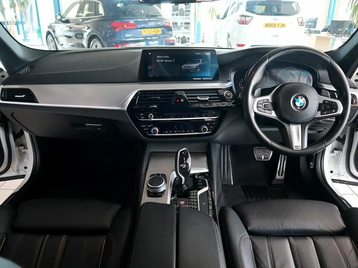 2019-bmw-5-series-20td-520d-m-sport-190bhp-plus-pack-saloon-4d-big-21