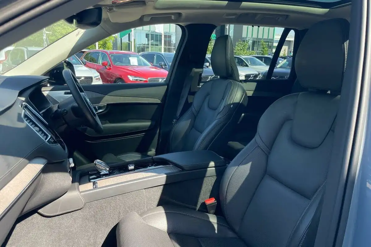 2023-volvo-xc90-20-t8-ultimate-dark-big-28