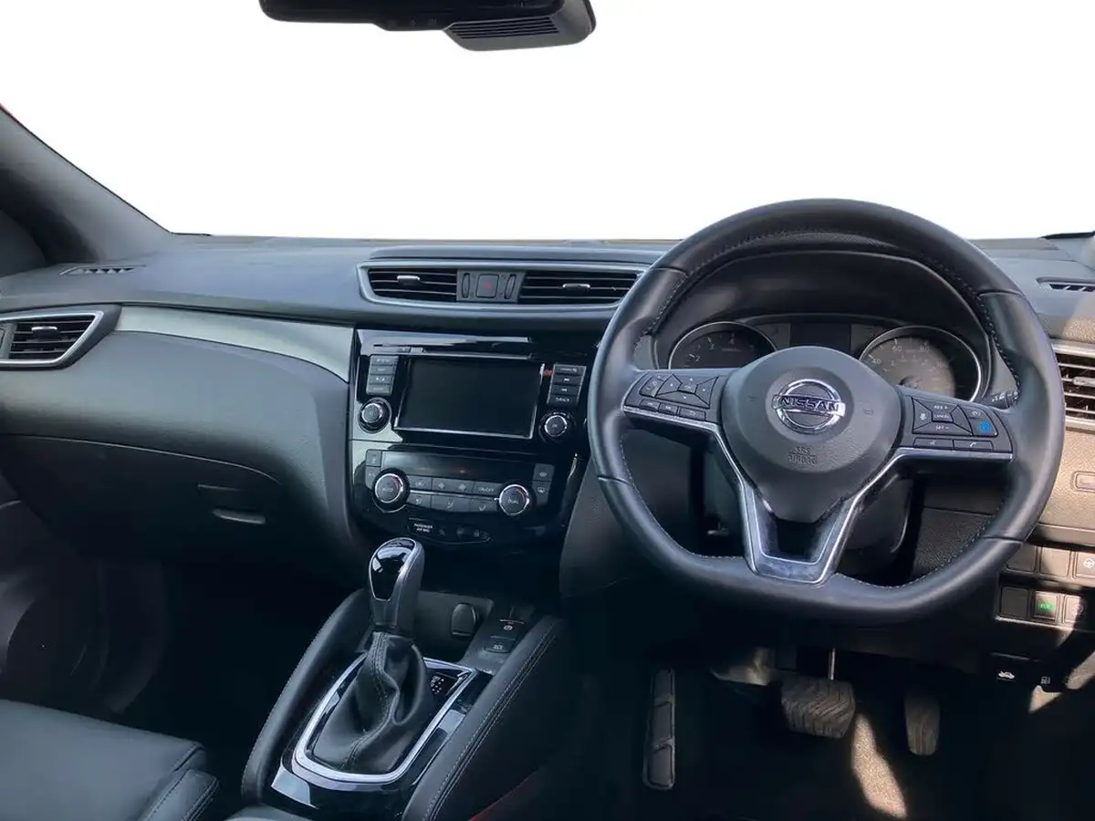 2020-nissan-qashqai-13-dig-t-tekna-160ps-19in-alloys-dct-big-9
