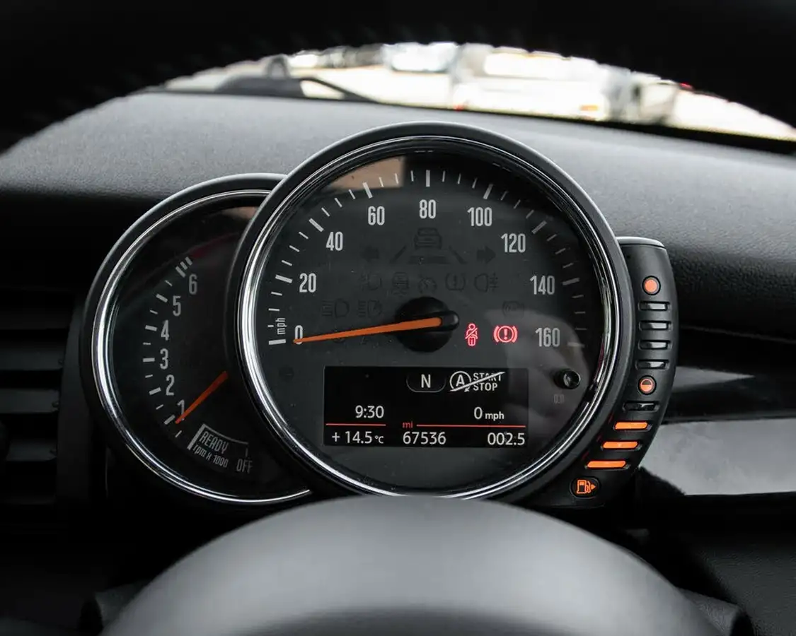 2017-mini-cooper-20-cooper-s-ss-hatchback-5d-big-14