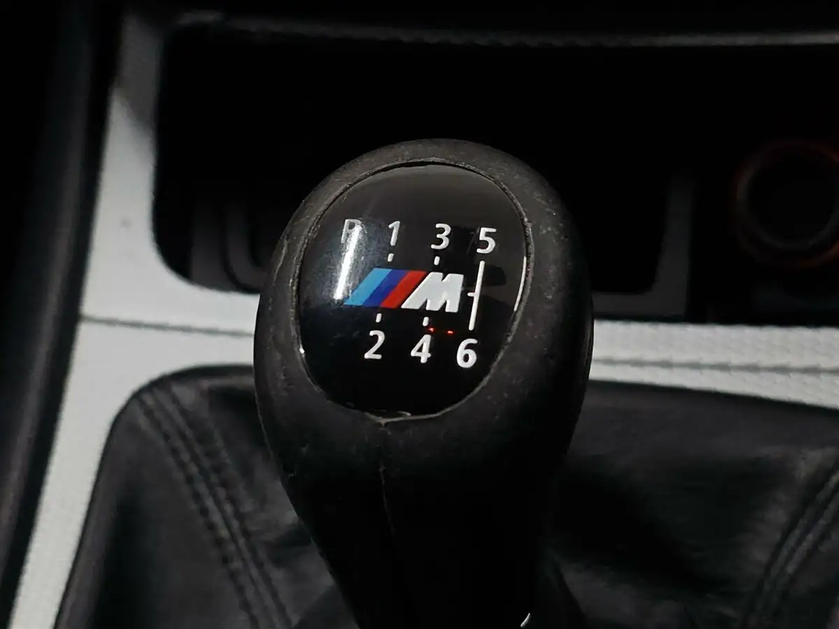 2012-bmw-1-series-20-120i-sport-plus-edition-coupe-big-39