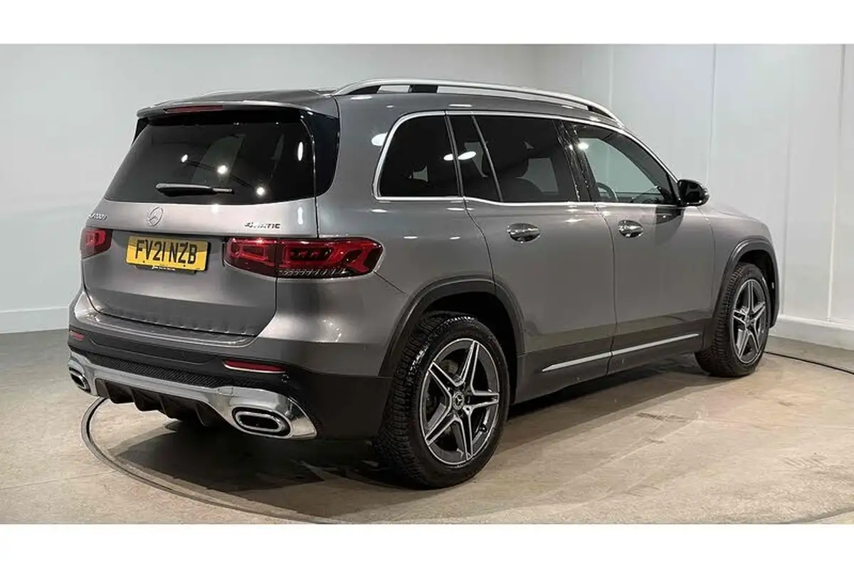 2021-mercedes-benz-glb-class-20d-glb200d-amg-line-premium-4matic-big-5