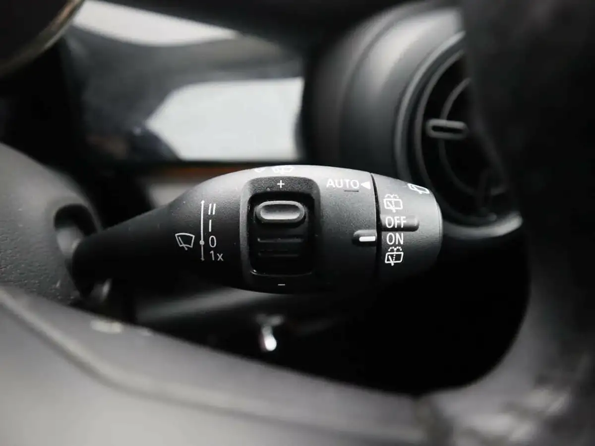 2022-mini-cooper-20-cooper-s-classic-hatchback-5d-auto-big-24