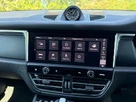 2022-porsche-macan-20-small-24