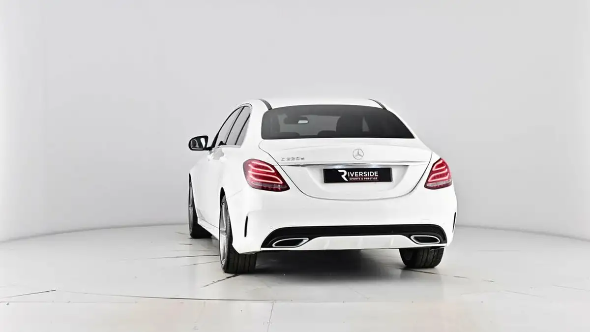 2016-mercedes-benz-c-class-21d-c220d-amg-line-170ps-ss-saloon-4d-auto-big-67