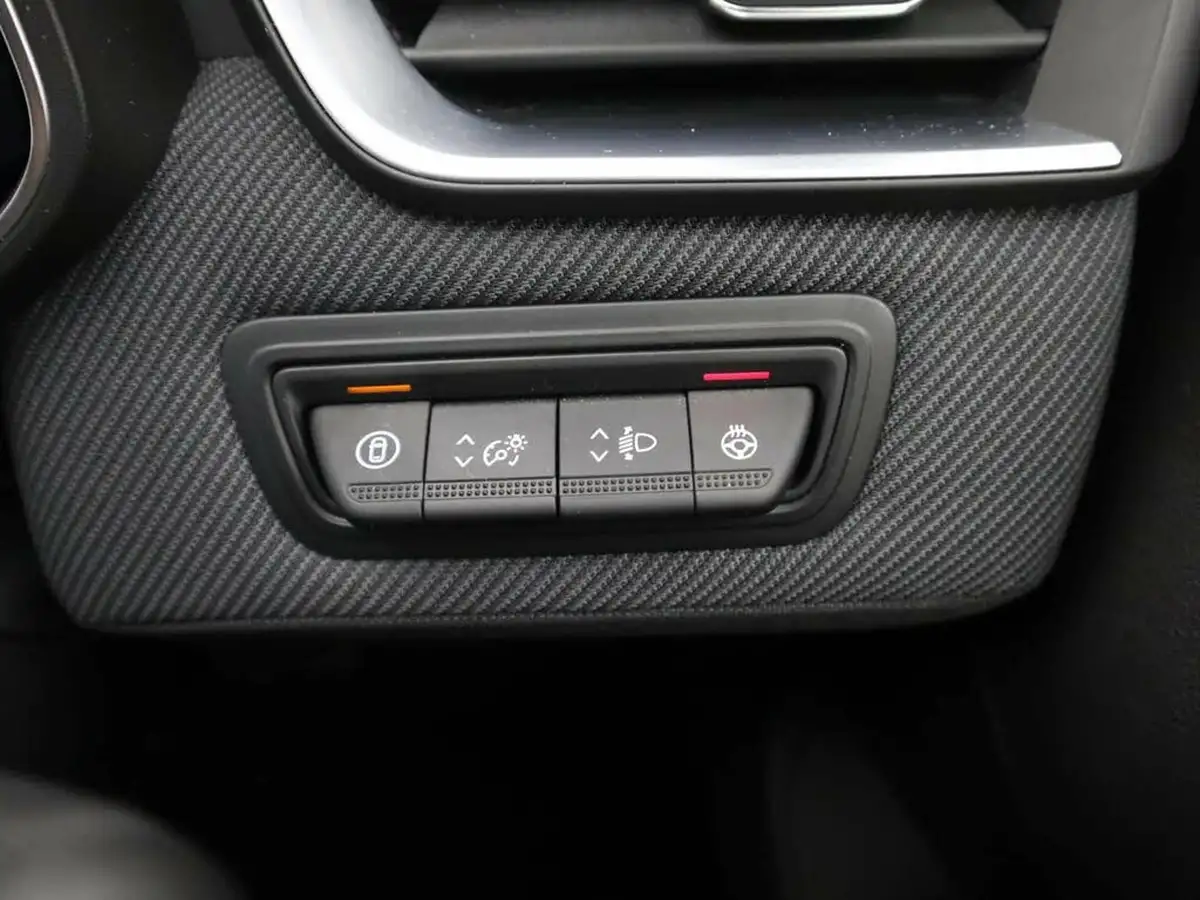 2024-renault-clio-10-tce-esprit-alpine-big-36