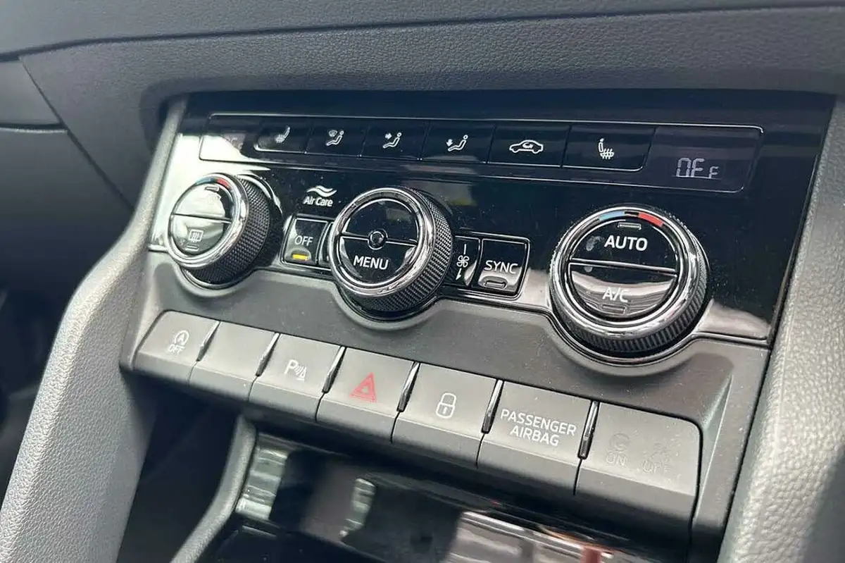 2023-skoda-karoq-15-tsi-sportline-dsg-big-42