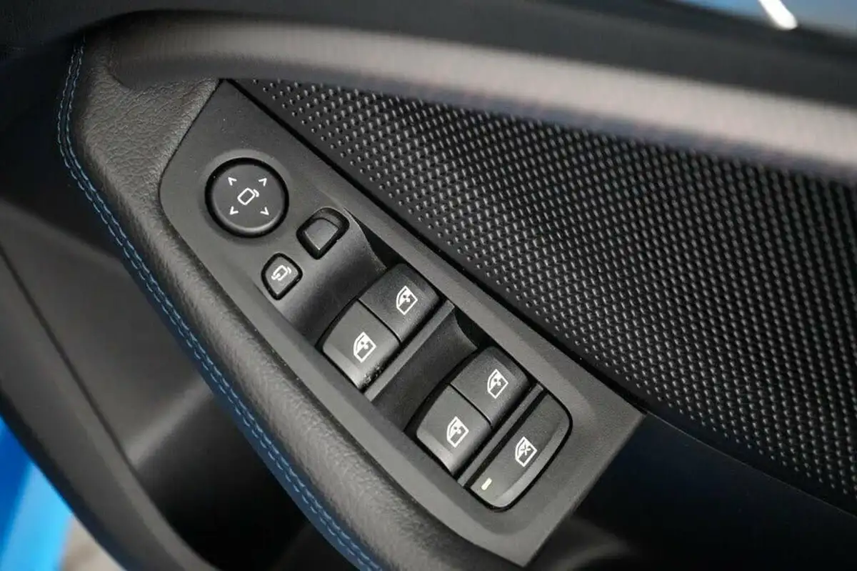2022-bmw-1-series-15-118i-m-sport-lcp-dct-big-31