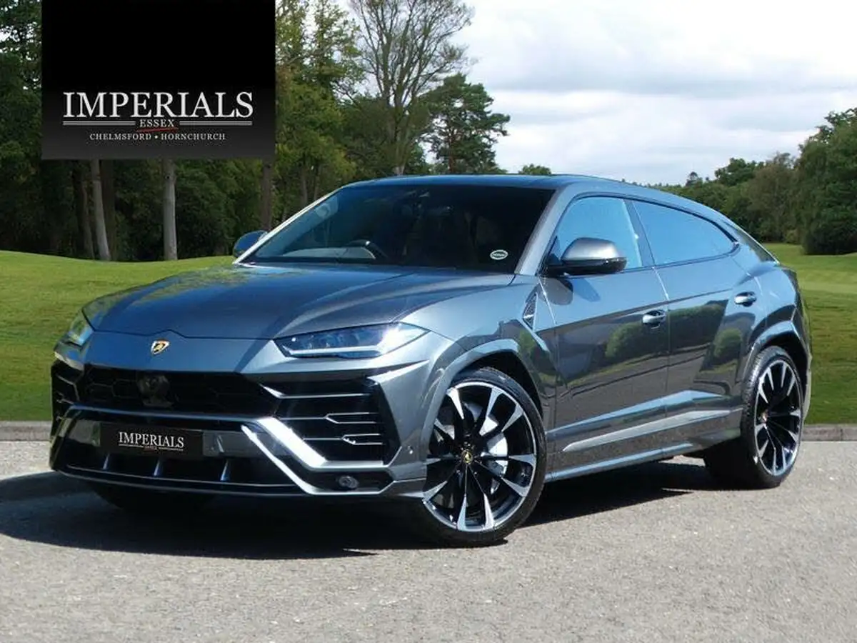 2019-lamborghini-urus-40-no-trim-big-0